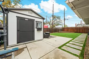 5879 Lorraine Ct, Sacramento, CA 95817 - Photo 18