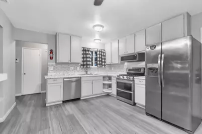 718 Castle Oaks Drive, Stockton, CA 95210 - Photo 10