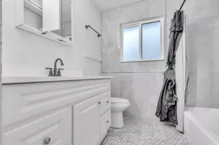 718 Castle Oaks Dr, Stockton, CA 95210 - Photo 12