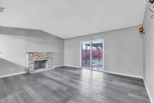 718 Castle Oaks Dr, Stockton, CA 95210 - Photo 6