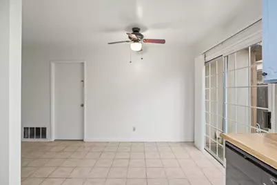 9482 Countryroads Drive, Sacramento, CA 95827 - Photo 10