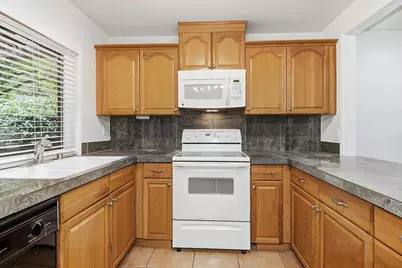 23 Adelphi Court, Sacramento, CA 95825 - Photo 18