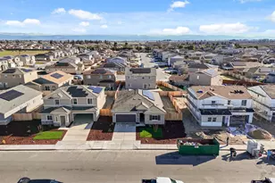 889 S Philip Ave, Fowler, CA 93625 - Photo 34