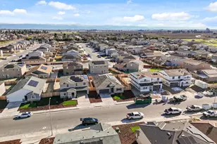 889 S Philip Ave, Fowler, CA 93625 - Photo 36