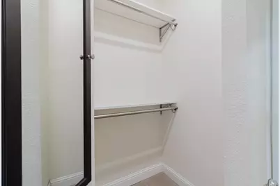 9880 Izilda Court, Sacramento, CA 95829 - Photo 24