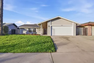 517 E Grove Avenue, Atwater, CA 95301 - Photo 1