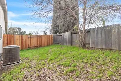 10957 Hirschfeld Way, Rancho Cordova, CA 95670 - Photo 38
