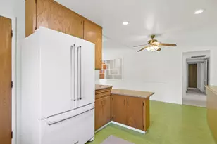 618 Elmwood Dr, Davis, CA 95616 - Photo 18