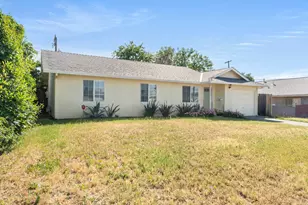 6353 La Cienega Dr, North Highlands, CA 95660 - Photo 2