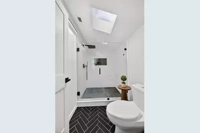 27 Park West Court, Sacramento, CA 95831 - Photo 42