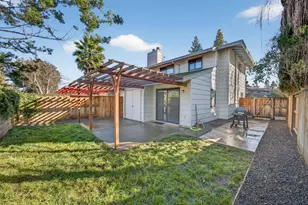 27 Park W Ct, Sacramento, CA 95831 - Photo 54