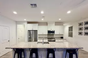 8367 Frontera Dr, Sacramento, CA 95829 - Photo 8