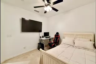 8367 Frontera Dr, Sacramento, CA 95829 - Photo 16