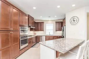 1050 Pacifico Ln, El Dorado Hills, CA 95762 - Photo 8