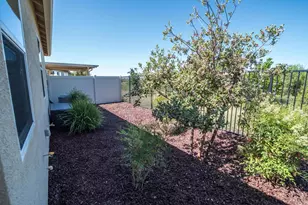 1050 Pacifico Ln, El Dorado Hills, CA 95762 - Photo 4