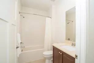 1050 Pacifico Ln, El Dorado Hills, CA 95762 - Photo 20