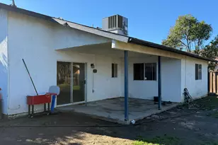 1625 Blue Spruce Way, Newman, CA 95360 - Photo 6