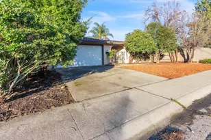 1102 Augusta Way, Roseville, CA 95661 - Photo 2