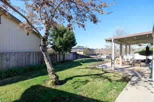 884 Hillswood Ct, Oakdale, CA 95361 - Photo 42