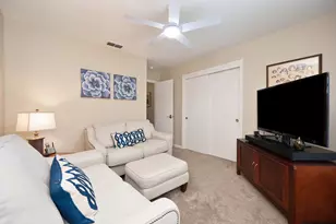 9455 Laguna Lake Way, Elk Grove, CA 95758 - Photo 40