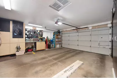 9455 Laguna Lake Way, Elk Grove, CA 95758 - Photo 52