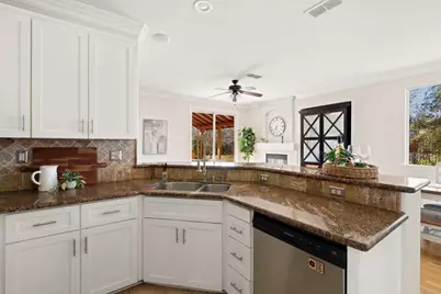 8240 Brewster Mill Circle, Antelope, CA 95843 - Photo 16