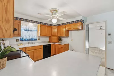 7435 Saybrook Drive, Citrus Heights, CA 95621 - Photo 12