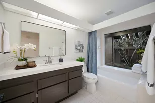 1828 Discovery Village Ln, Gold River, CA 95670 - Photo 32