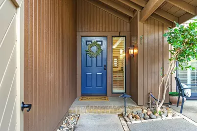 1828 Discovery Village Lane, Gold River, CA 95670 - Photo 4