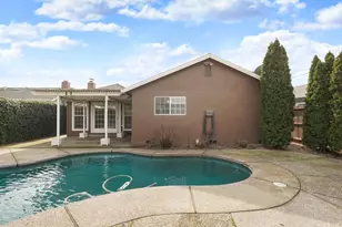 1525 W Vine St, Lodi, CA 95242 - Photo 12
