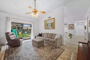 9676 Appalachian Dr, Sacramento, CA 95827 - Photo 10