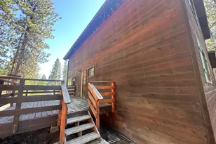 878 Rheinfelder St, Portola, CA 96122 - Photo 4