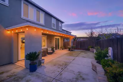 9523 Sauterne Way, Elk Grove, CA 95624 - Photo 40