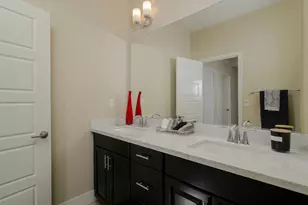 9523 Sauterne Way, Elk Grove, CA 95624 - Photo 32