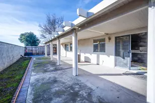 7170 Snowy Birch Way, Sacramento, CA 95823 - Photo 16