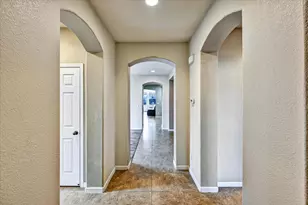 101 Haywood Ct, Roseville, CA 95747 - Photo 2