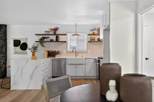 7170 Westmoreland Way, Sacramento, CA 95831 - Photo 20
