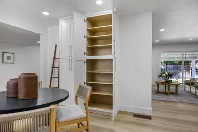 7170 Westmoreland Way, Sacramento, CA 95831 - Photo 24