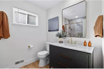 7170 Westmoreland Way, Sacramento, CA 95831 - Photo 56