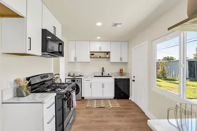 4928 Ortega, Sacramento, CA 95820 - Photo 10