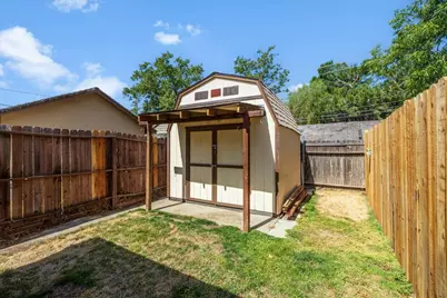 2305 Cantalier Street, Sacramento, CA 95815 - Photo 28