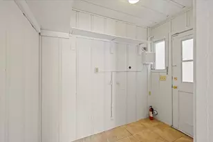 2305 Cantalier St, Sacramento, CA 95815 - Photo 6