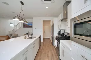 493 Tailoff Ln, Sacramento, CA 95818 - Photo 10