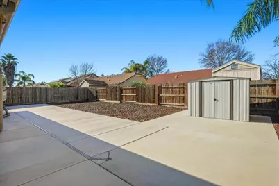 988 Monterey Street, Madera, CA 93637 - Photo 30