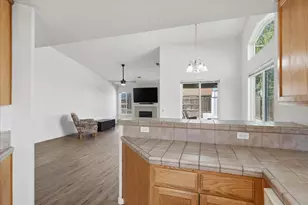 988 Monterey St, Madera, CA 93637 - Photo 14