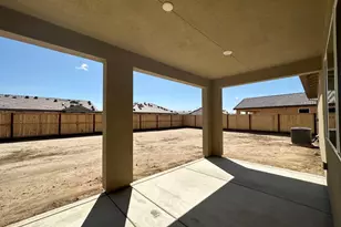 7708 Path Dr, Hughson, CA 95326 - Photo 4