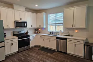 7708 Path Dr, Hughson, CA 95326 - Photo 6