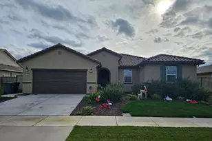 7708 Path Dr, Hughson, CA 95326 - Photo 2