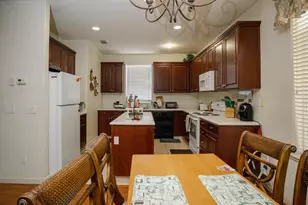 1361 Carlsbad Dr, Merced, CA 95348 - Photo 4