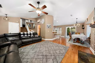 8810 Laguna Star Dr, Elk Grove, CA 95758 - Photo 8